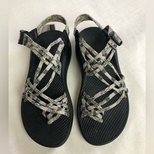 Black and Grey Chacos Women’s Zx/3